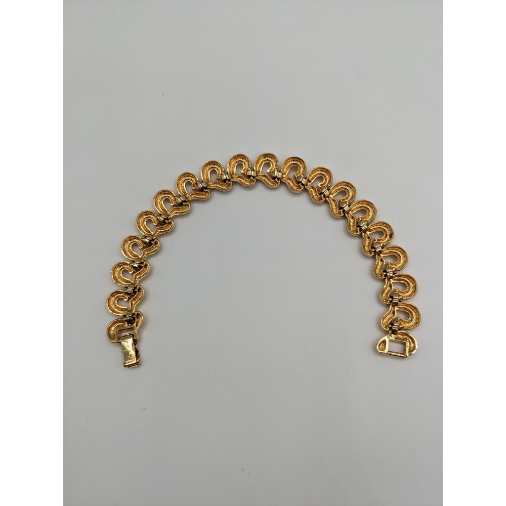 Vintage Gold Tone Interlocking S-Curve Link Bracelet 7.5 Inch Fold‎ Over Clasp
